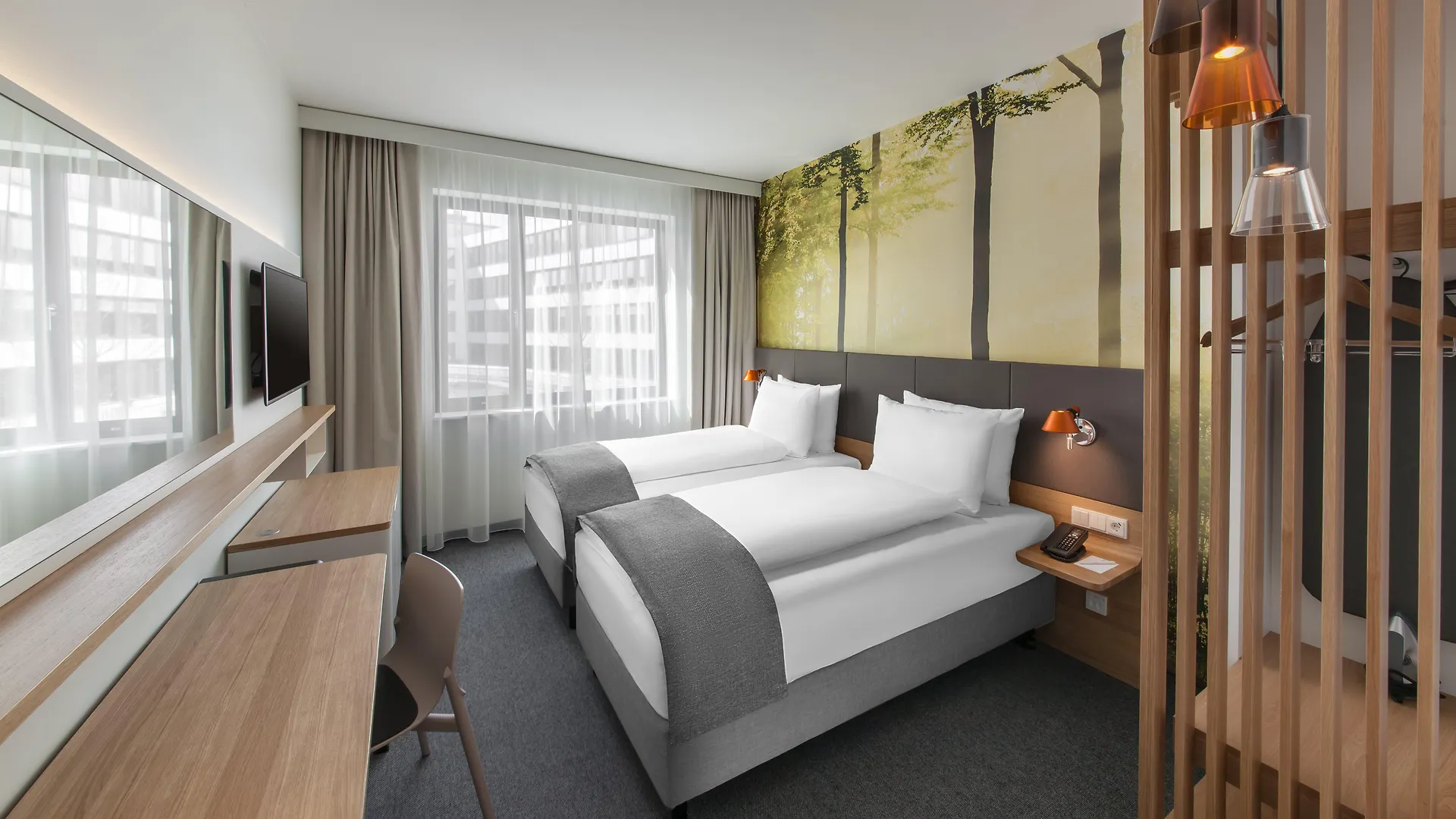 Holiday Inn Munich - Leuchtenbergring By Ihg 4*,